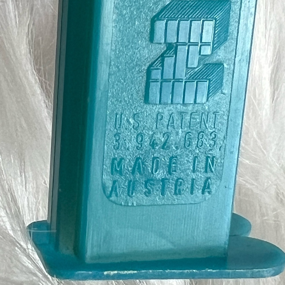 RARE Mickey Mouse Vintage Pez Dispenser - Picture 4 of 10